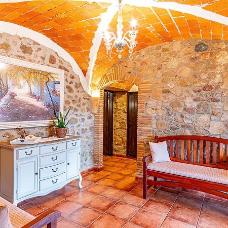 Cal Bisbe, Your Rural Holiday Home Capmany Exterior photo