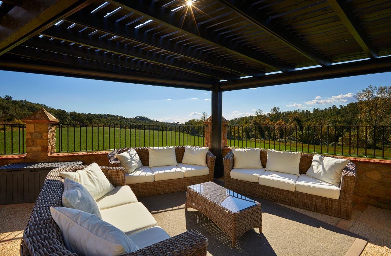 Cal Bisbe, Your Rural Holiday Home Capmany Exterior photo