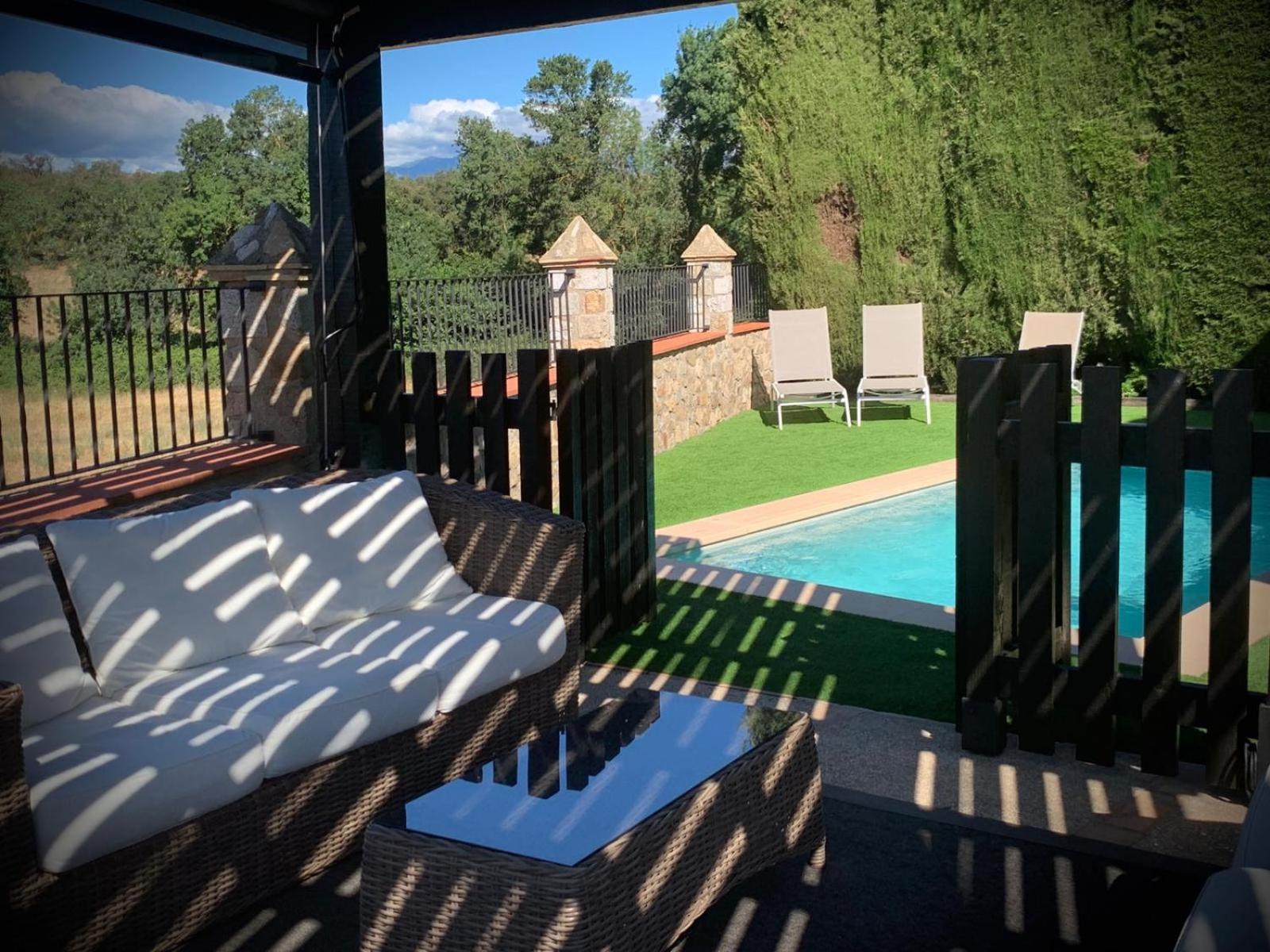 Cal Bisbe, Your Rural Holiday Home Capmany Exterior photo