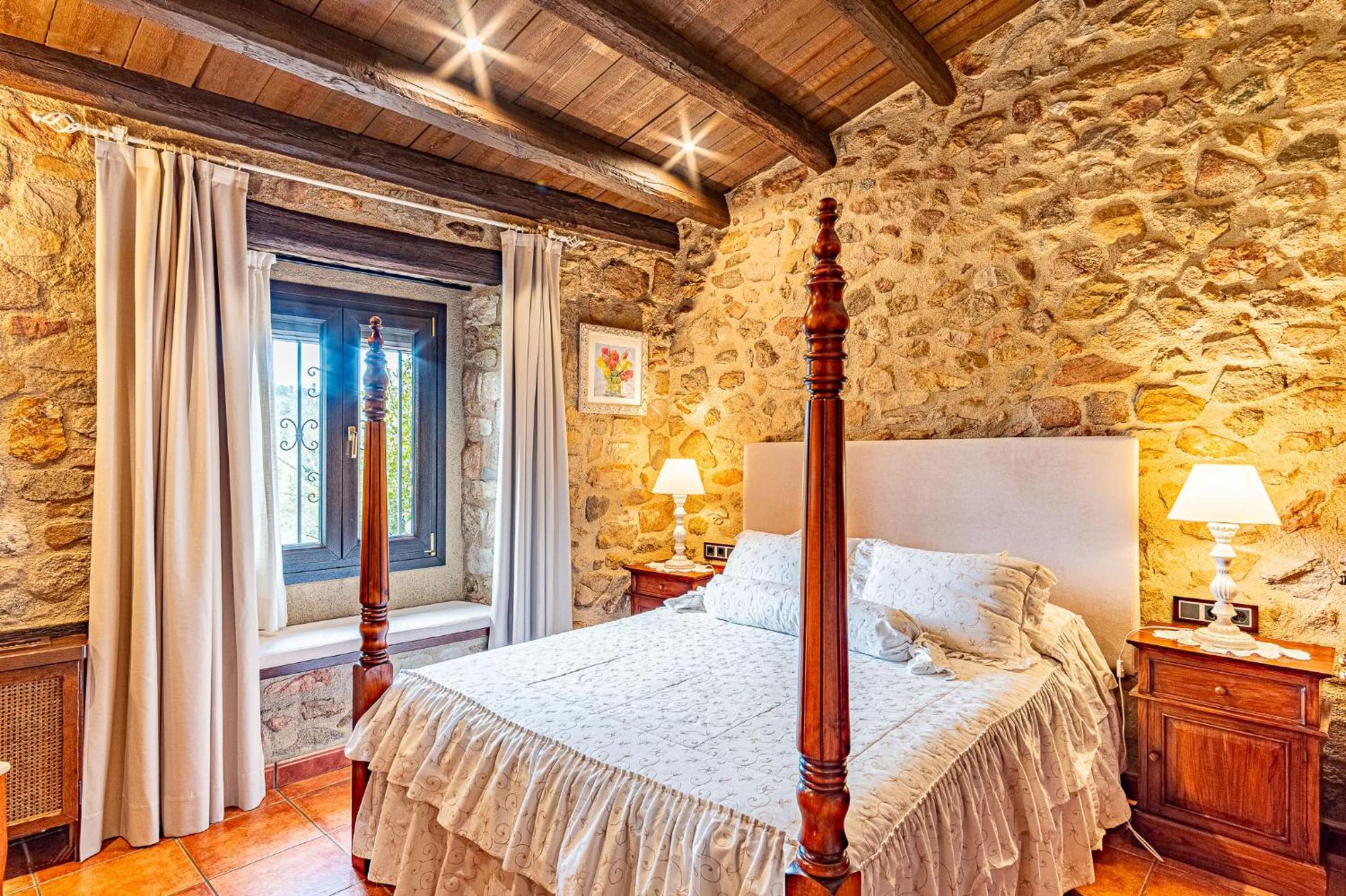 Cal Bisbe, Your Rural Holiday Home Capmany Exterior photo