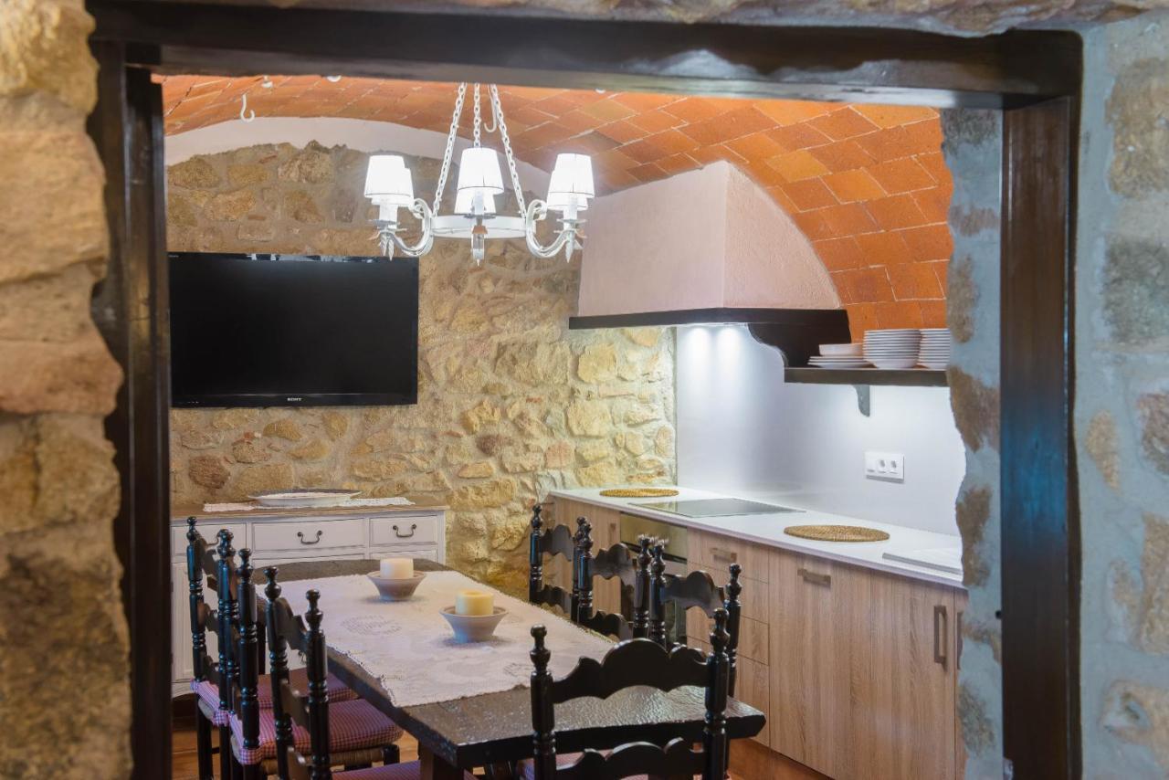 Cal Bisbe, Your Rural Holiday Home Capmany Exterior photo