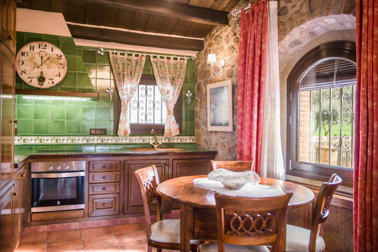 Cal Bisbe, Your Rural Holiday Home Capmany Exterior photo